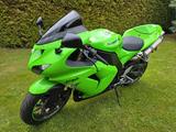 Kawasaki Zx10R - KAWASAKI 2006 ZX10R