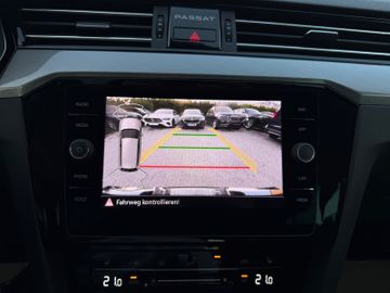 Volkswagen Passat Variant - 11