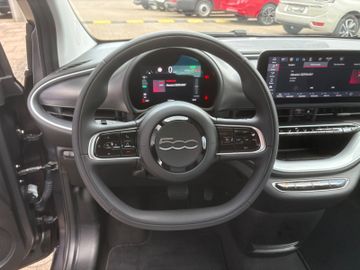 Fahrzeugabbildung Fiat 500e Icon Navi Klimaaut. DAB Mattlackierung