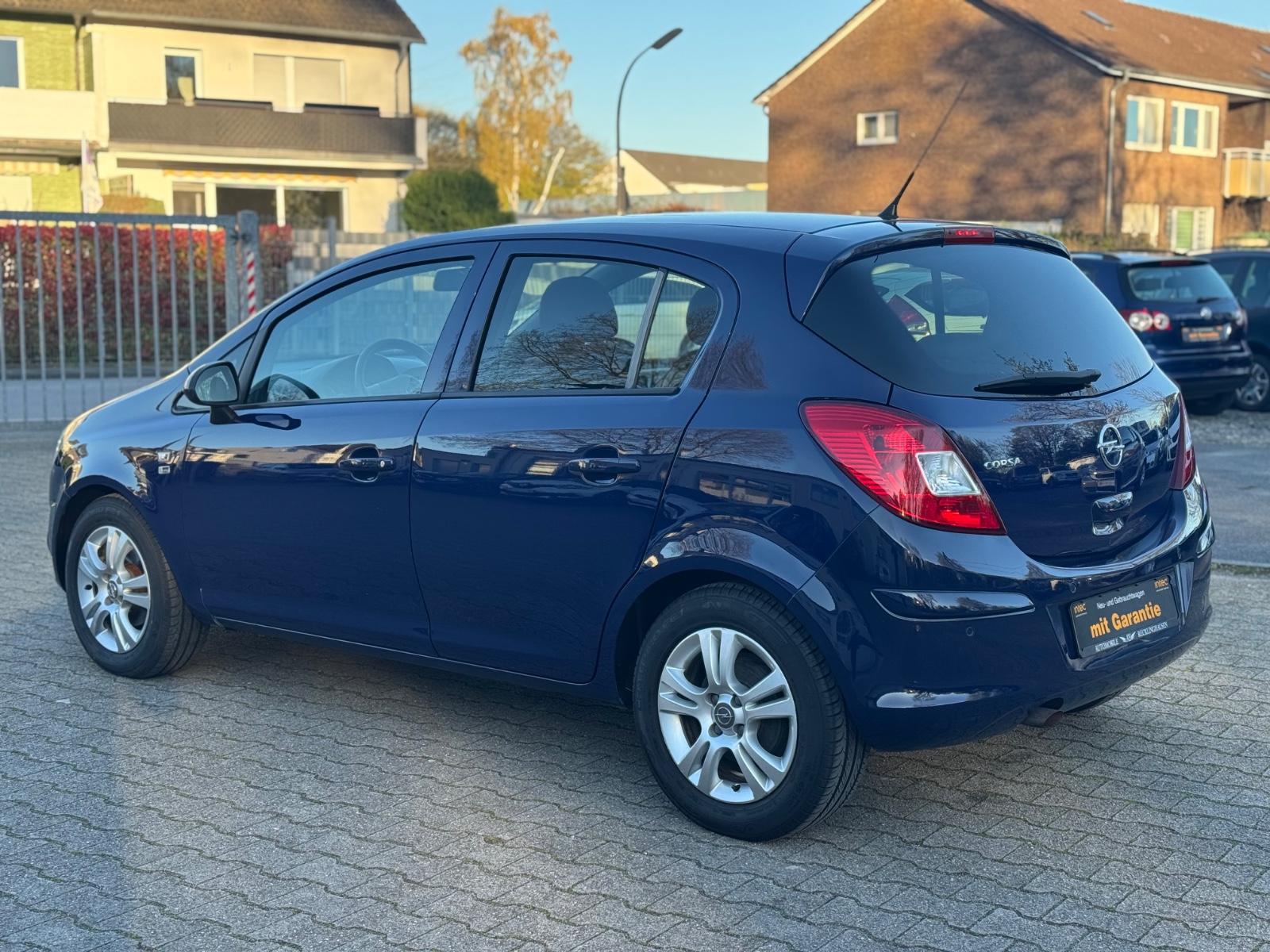 Opel Corsa D 150 Jahre Opel*LHZ*SHZ*PDC