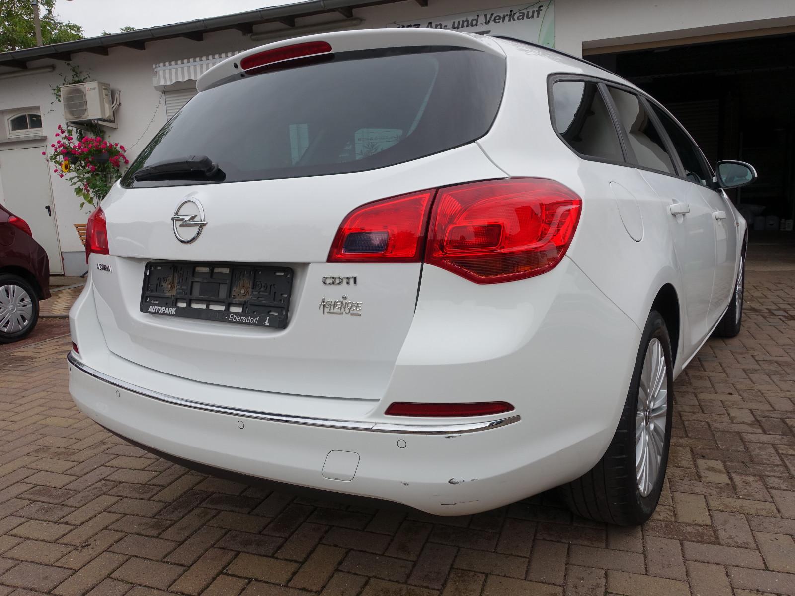 Opel Astra 2014 — photo 15