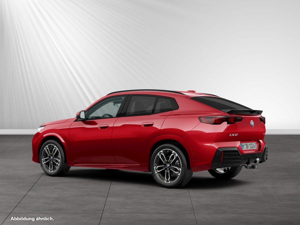 BMW iX2 - Bild 8