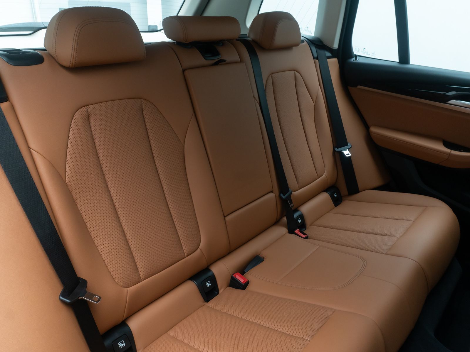 Fahrzeugabbildung BMW X3 xD30i AHK Kamera DAB Komfort Memory Leder 19"
