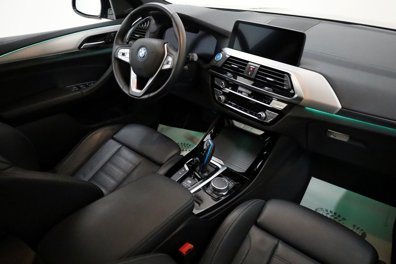 Fahrzeugabbildung BMW iX3 Impressive,Leder,Navi,360Kam,HeadUp,Panorama