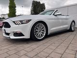 Ford Mustang Cabrio 3,8 V6  227 KW LEDER Automatik - Ford Mustang Gebrauchtwagen in Augsburg