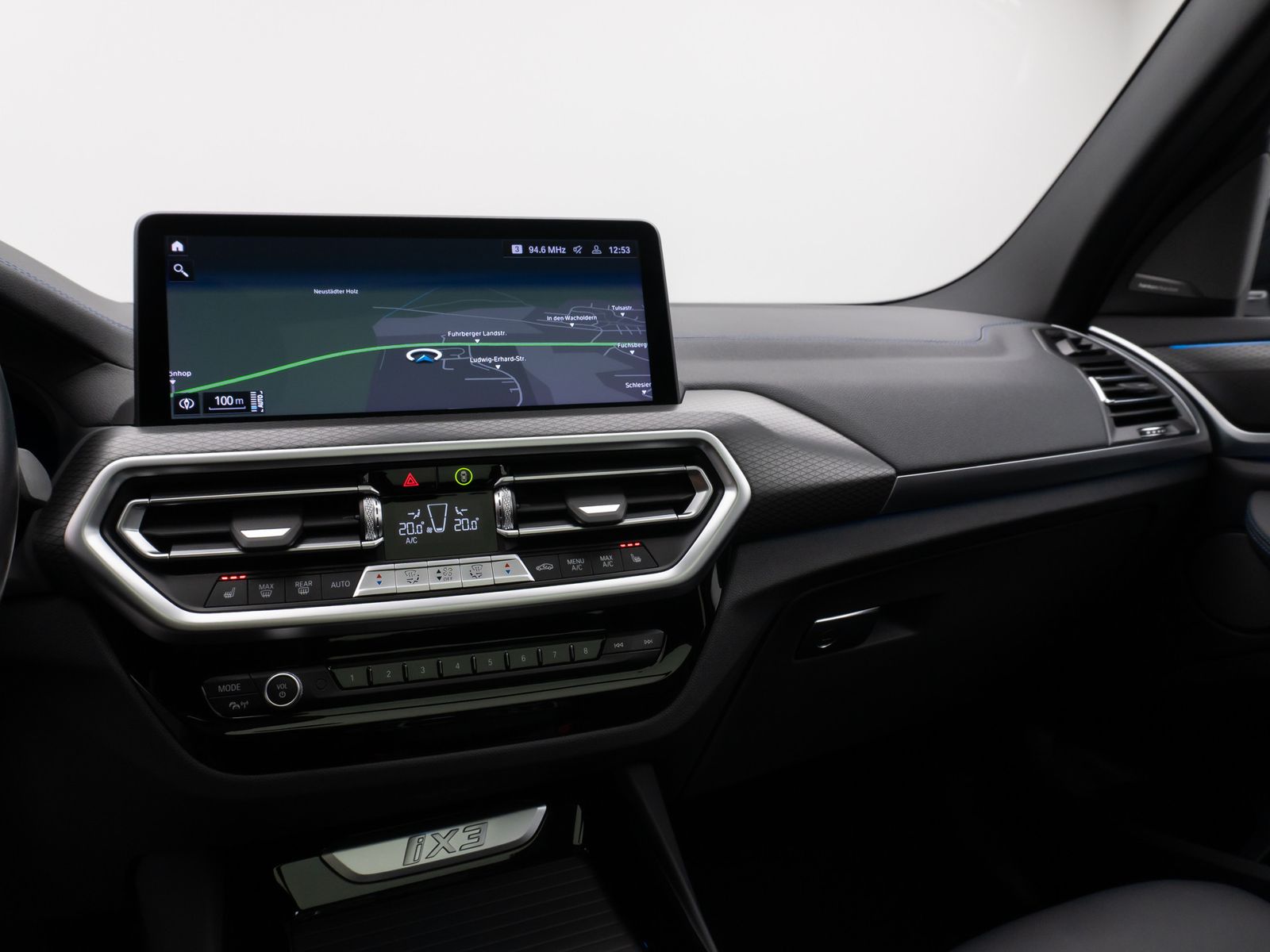 Fahrzeugabbildung BMW iX3 Impressive M Sport Panorama 360°HUD DAB H/K