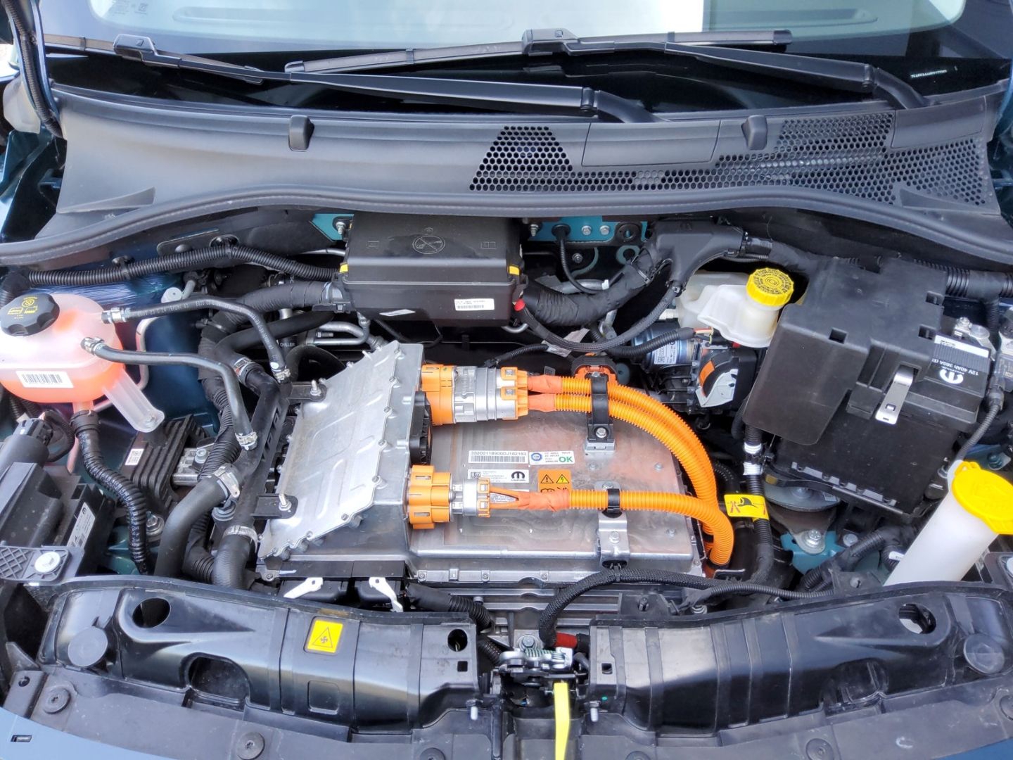 Fahrzeugabbildung Fiat 500e 42kWh LED Navi Carplay Tempomat Keyless