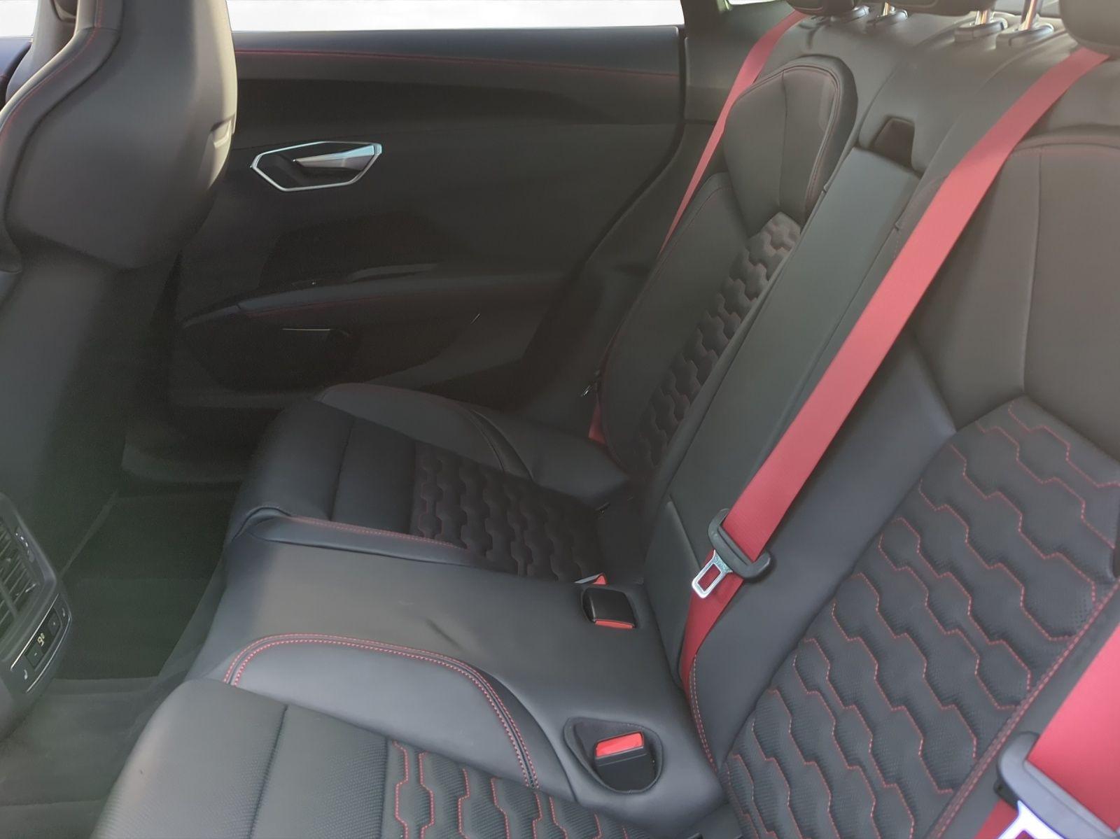 Audi RS e-tron GT quattro *Allradlenkung B&O Laserlic