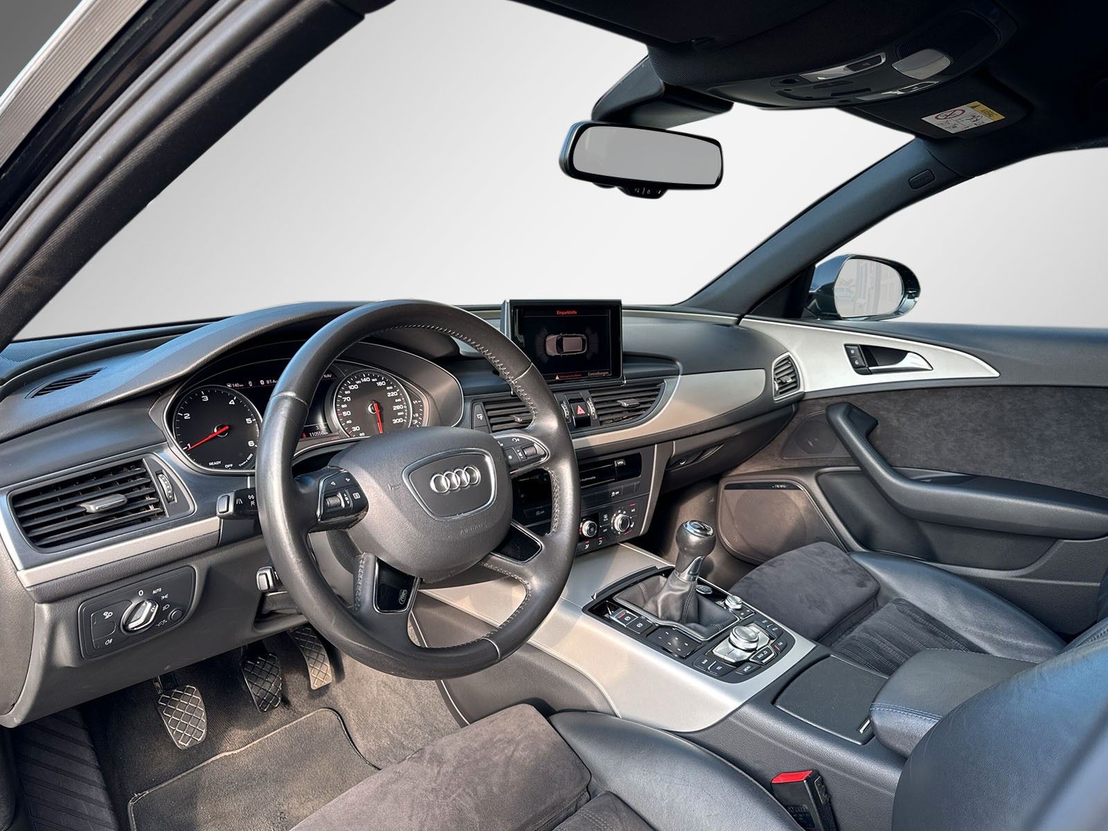 Fahrzeugabbildung Audi A6 Avant 2.0 TDI *S-Line*BOSE*Standheizung*Xenon