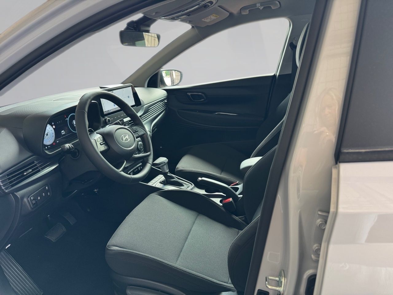 Fahrzeugabbildung Hyundai i20 TREND 2xKlima AUT DynLicht Kam. LM Navi PDC