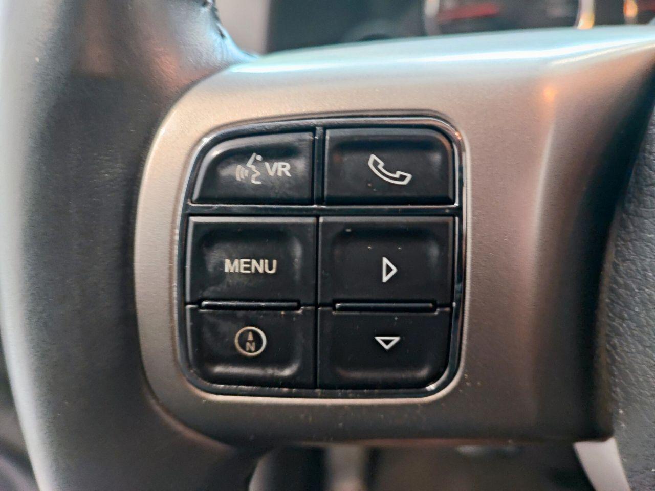 Jeep Compass 2012 — photo 13
