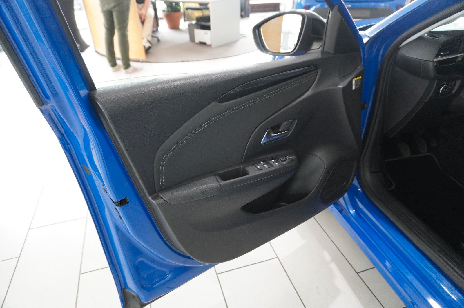Fahrzeugabbildung Opel Corsa F 1.2T ELEGANCE NAVI/LED/SPORT/VIRTU./DAB+