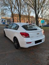 Chevrolet Cruze  1.7 TD LT+ (Hatchback, J305) - Chevrolet Cruze: Weiß