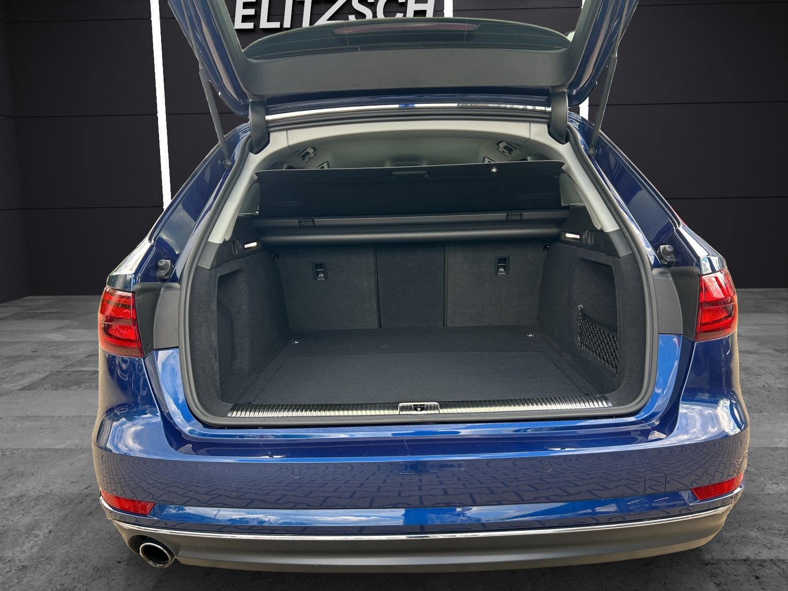 Fahrzeugabbildung Audi A4 Avant TFSI MATRIX B&O DAB