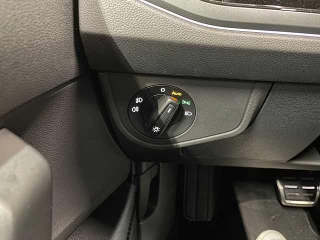 Taigo R-Line 1.0 TSI DSG ACC RFK NAVI LED