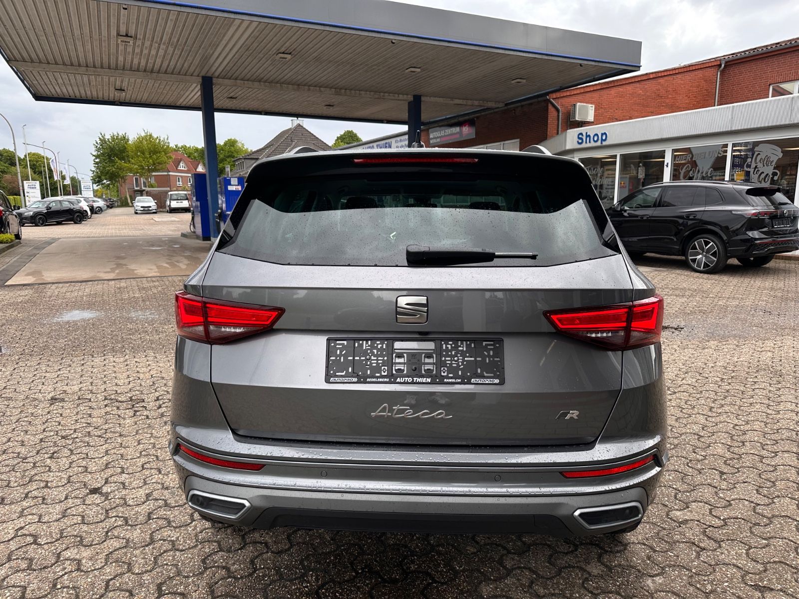Fahrzeugabbildung SEAT Ateca FR 2.0 TDI DSG Pano/AHK/Navi/LED/ACC