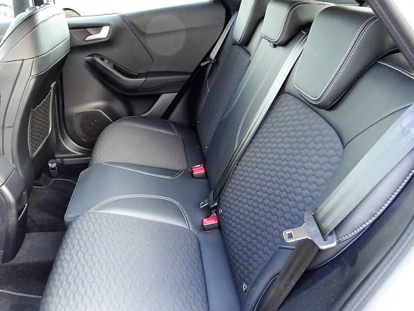 Fahrzeugabbildung Ford Puma 1,0 EcoBoost Mild Hybrid Titanium X