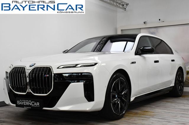 BMW i7 xDrive M70 Executive Lounge B&W UPE205