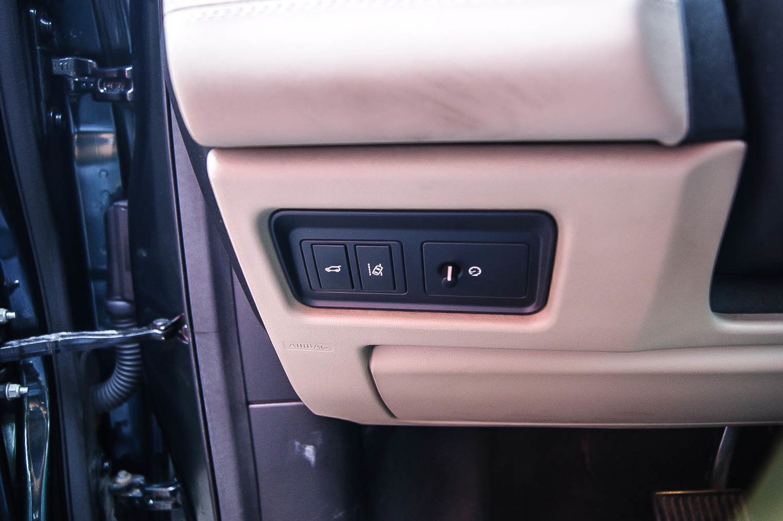 Fahrzeugabbildung Land Rover Discovery Sport 2.0 HSE AUTO LEDER PANORAMA 1.HD