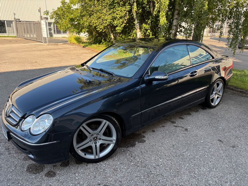 Mercedes-Benz CLK 320