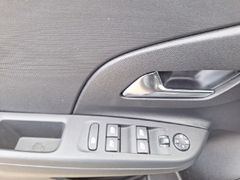 Fahrzeugabbildung Opel Corsa F 1.2 55KW LED, RFK, Tot-Winkel, SHZ