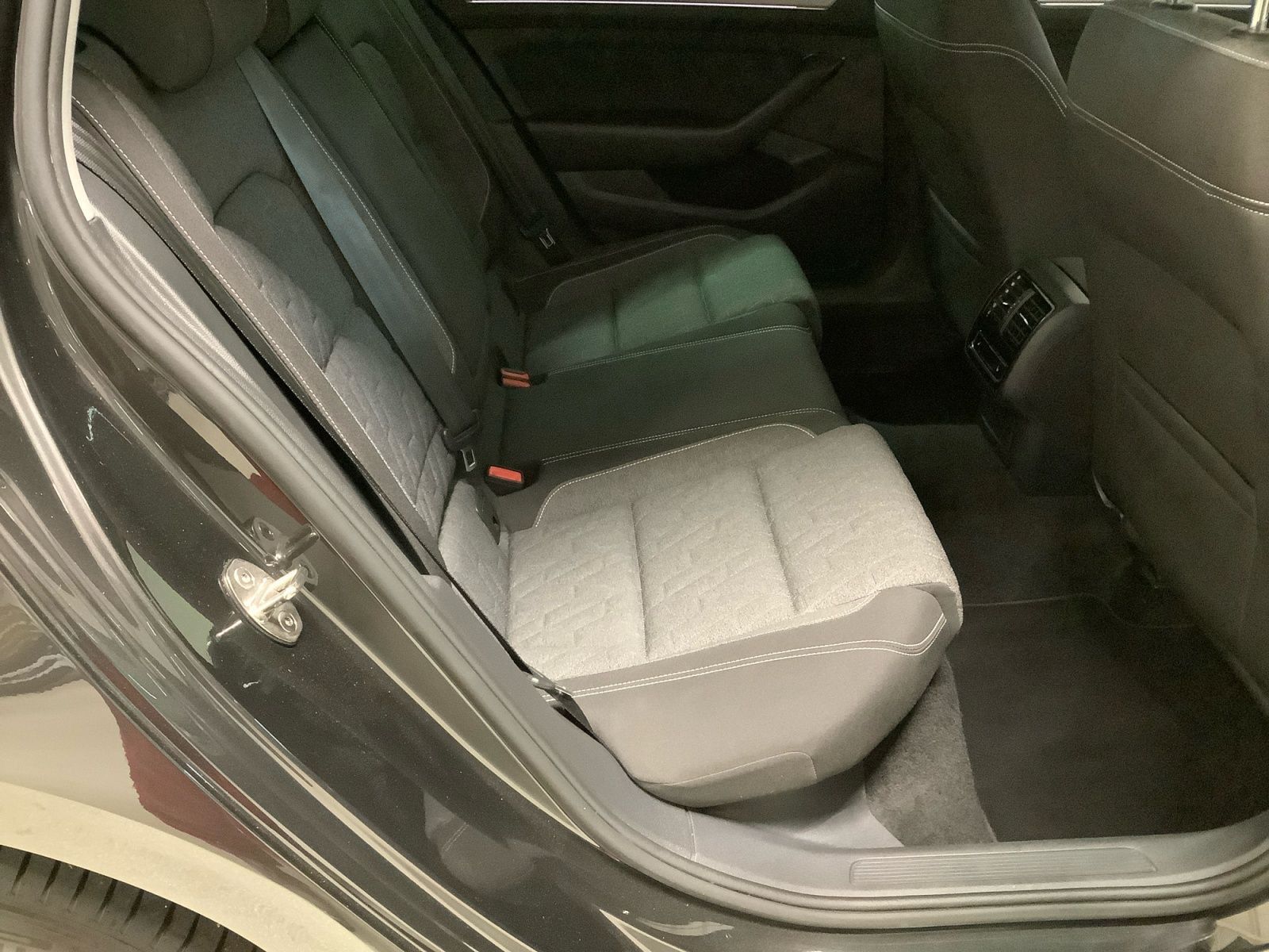 Passat Variant Business 2,0 TDI 110 kW DSG Matri
