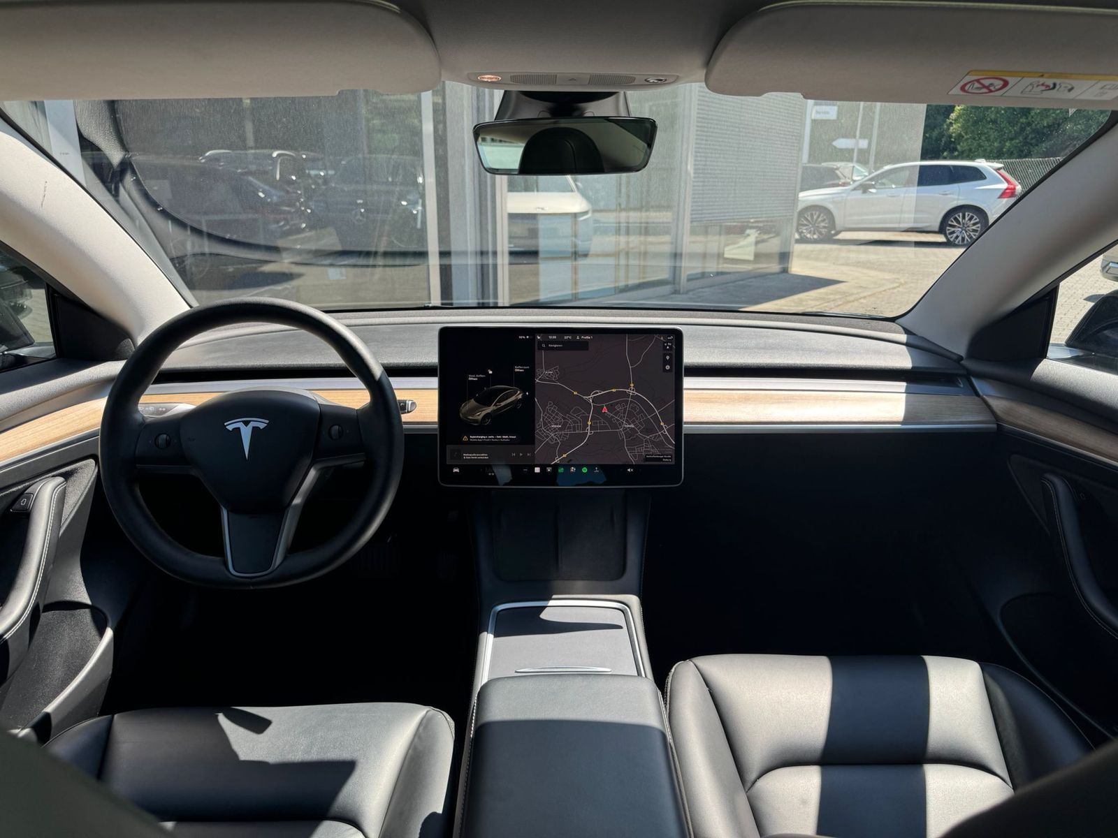 Fahrzeugabbildung Tesla Model 3 RWD PANO+LED+NAVI+SHZ+KAMERA+ACC+WP