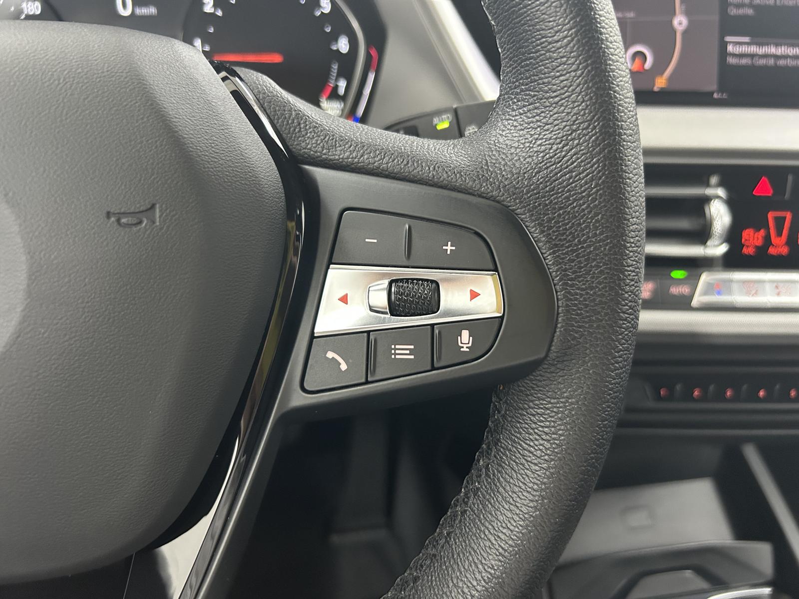 BMW 1 Series i Advantage+LED+KAM+Nav+Temp+Digitales Kombi, миниатюра 23