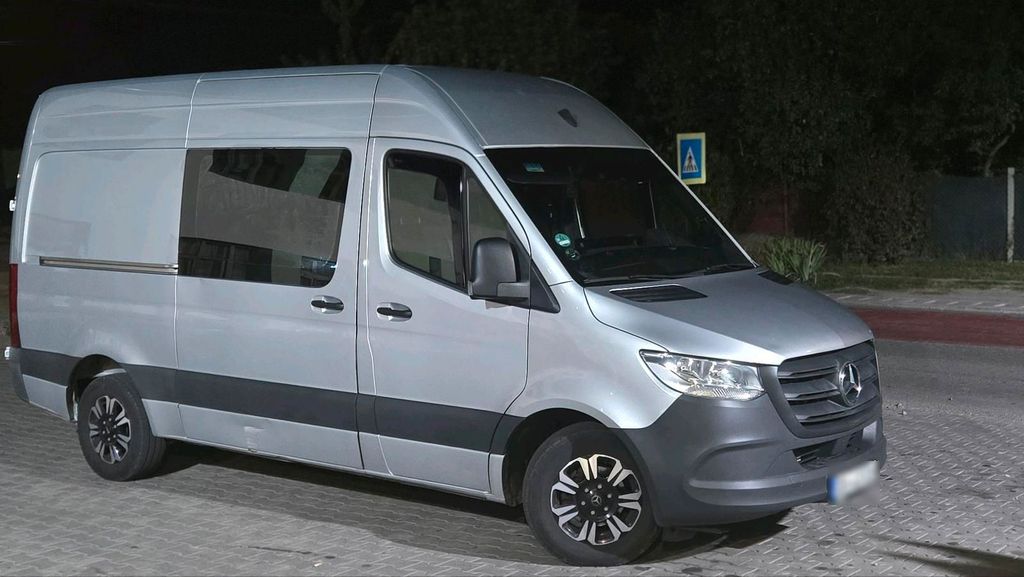 Image of Mercedes-Benz Sprinter