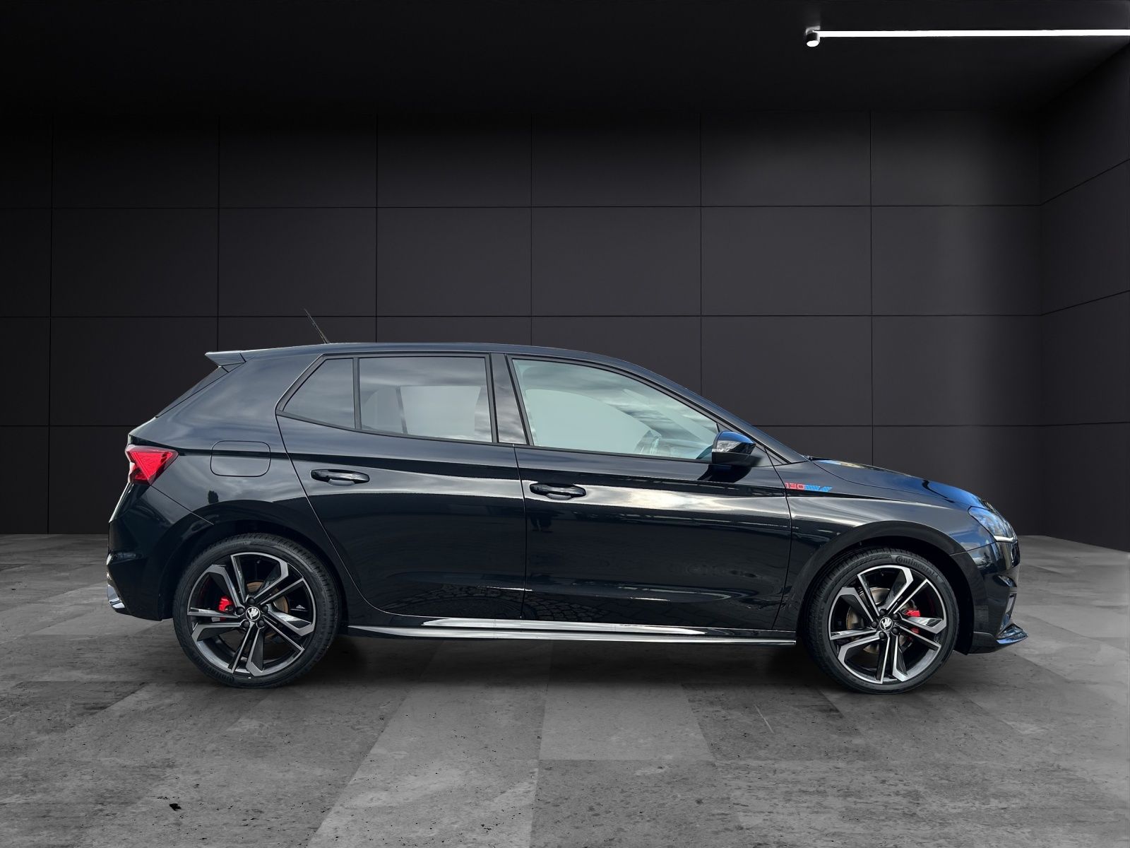 Fahrzeugabbildung SKODA Fabia 130 TSI DSG LED ACC RFK SPORTSITZE