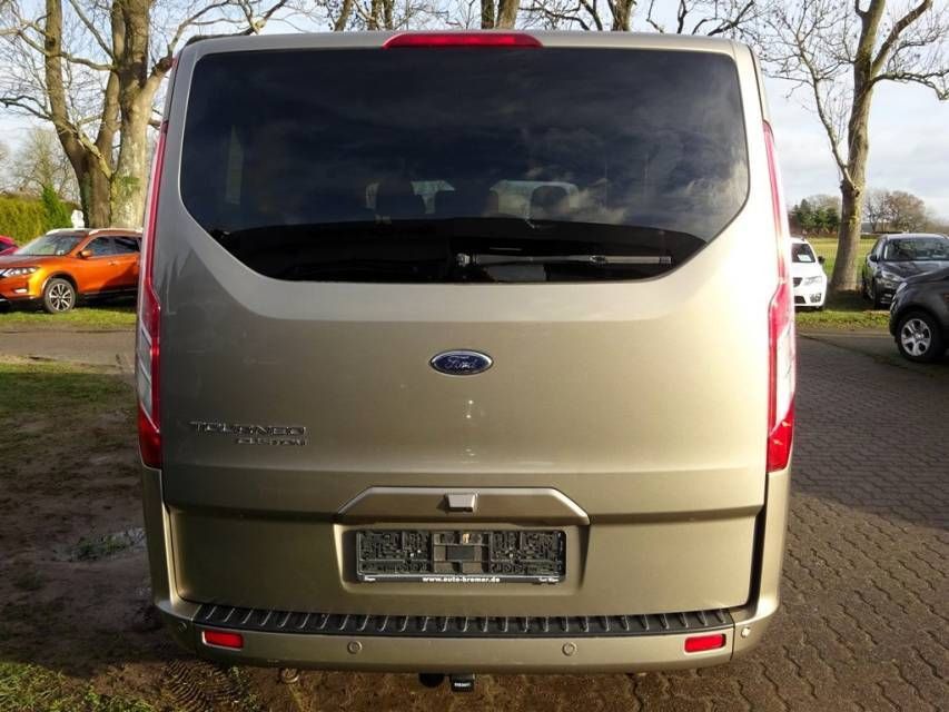 Fahrzeugabbildung Ford Tourneo Custom 2.0 TDCi 320 L1 Trend AHK
