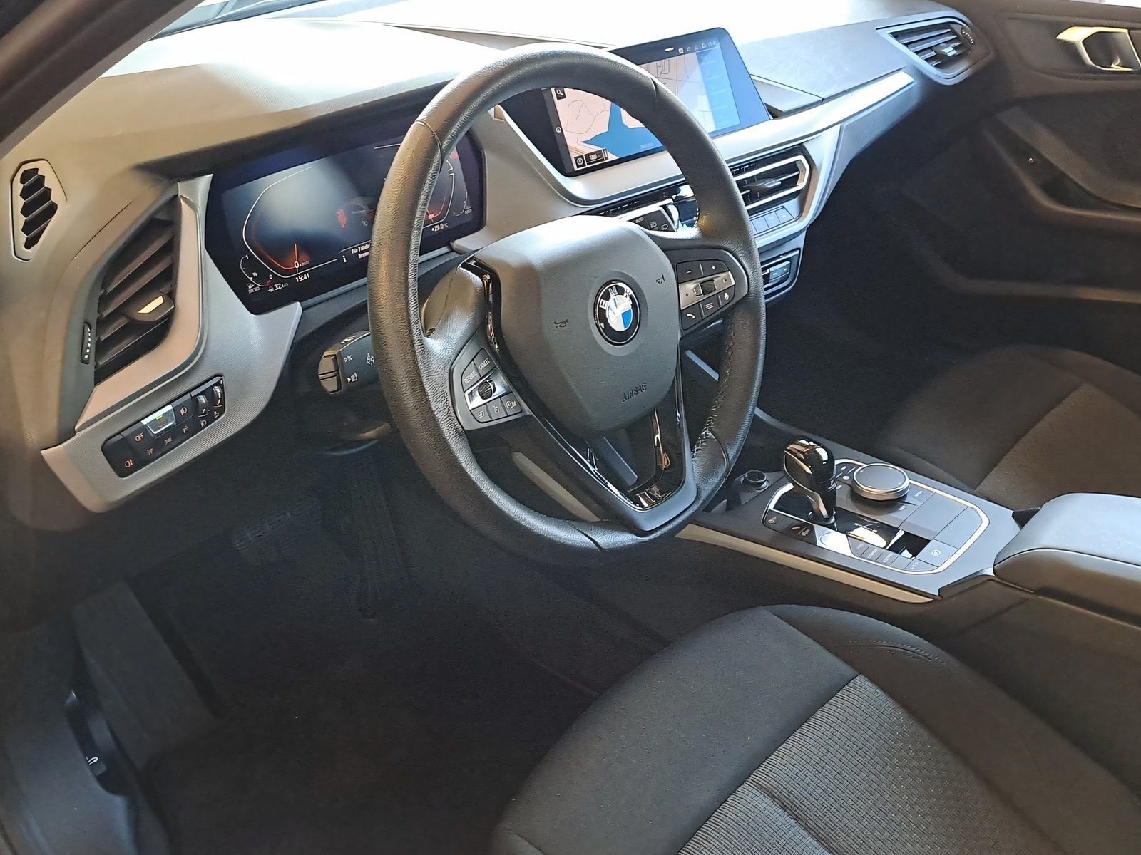 BMW 118d AHK LiveCockpitProf PDC LED Sitzheizung foto 5