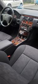 صورة 3 لـ 2001 Mercedes-BENZ E 280
