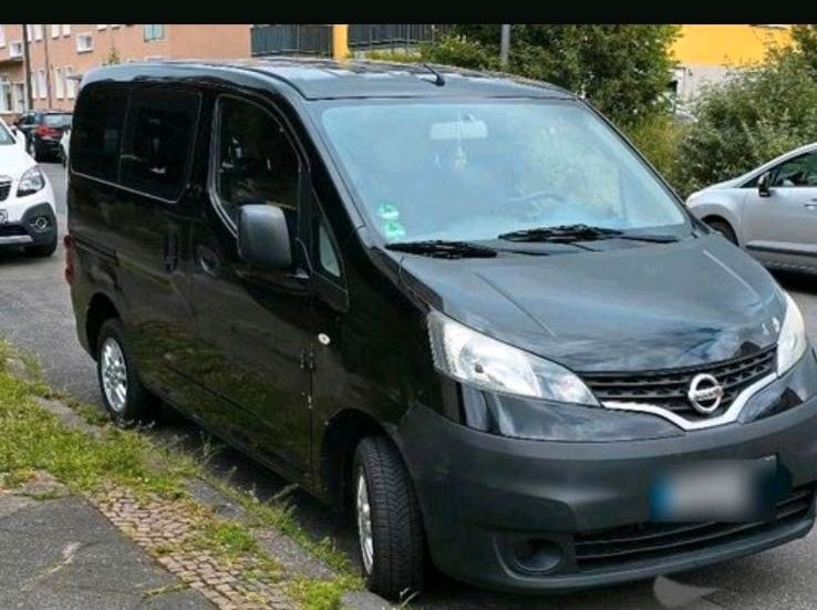 Image of Nissan NV200