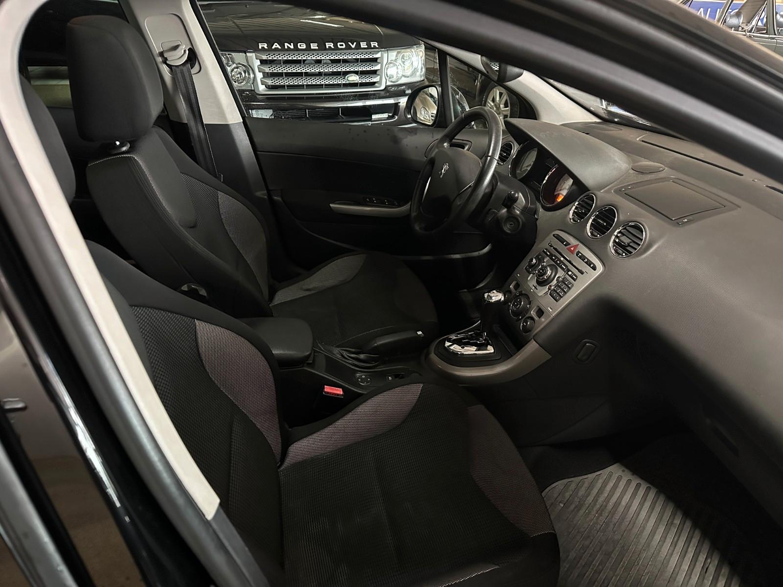 Peugeot 308 2013 — photo 5