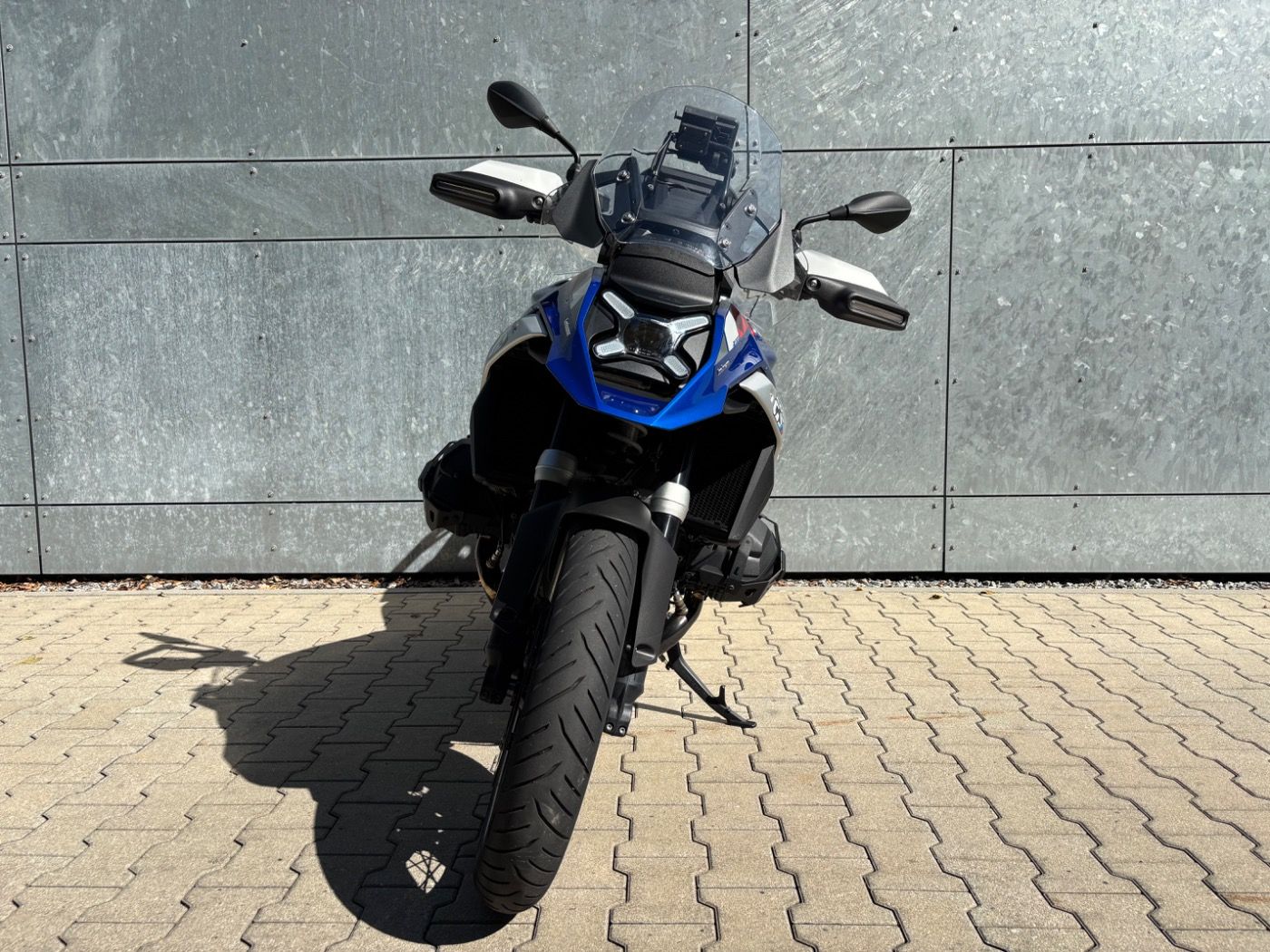 Fahrzeugabbildung BMW R 1300 GS Trophy 4 Pakete Fahrzeughöhenregelung