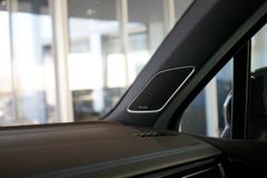 VW Touareg R eHybird | Pano | AHK | Dynaudio VW Touareg R eHybird | Pano | AHK | Dynaudio