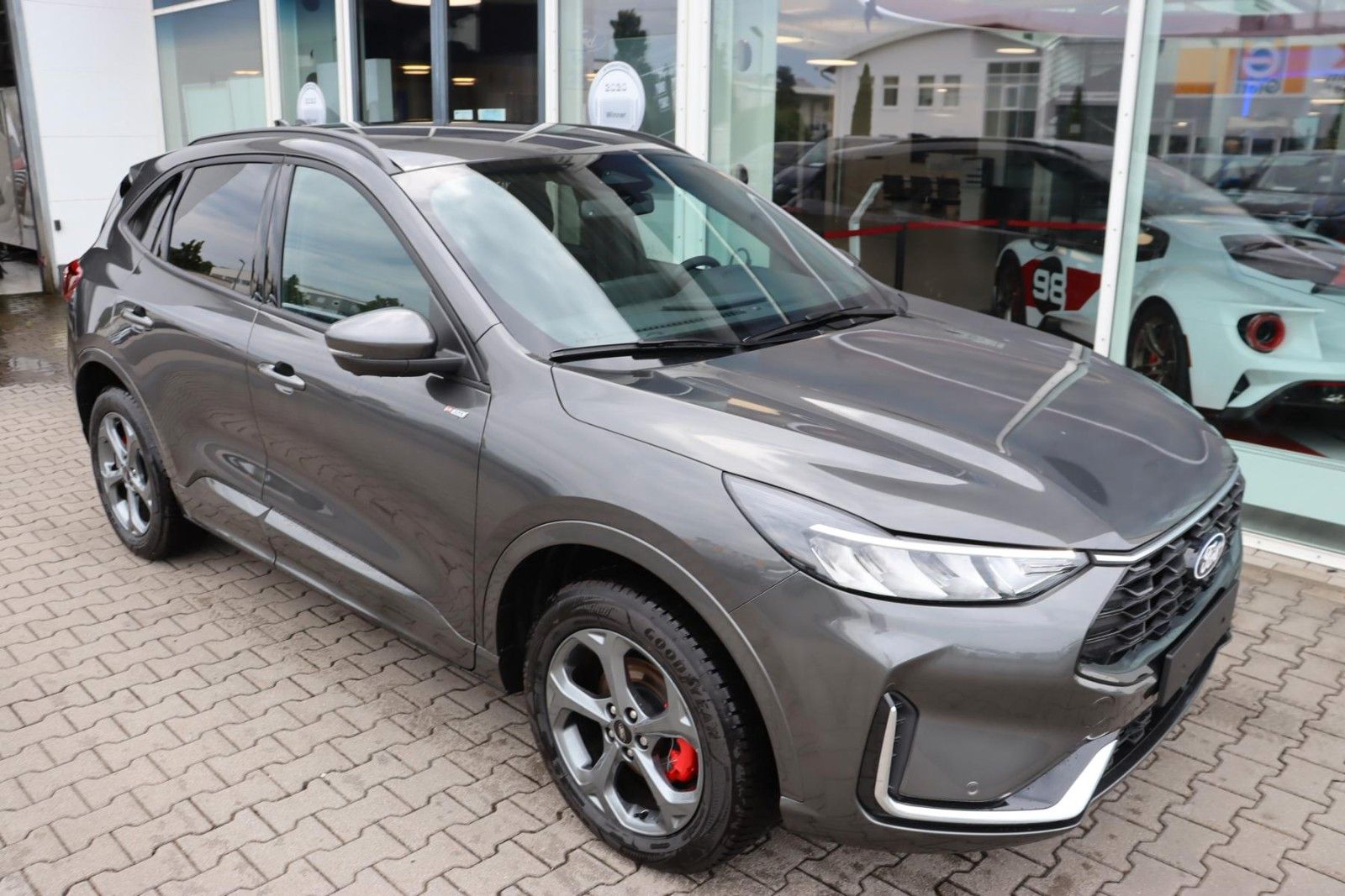 Ford Kuga ST-Line X 2.5 PHEV LED TWA NAVI 0,0% FIN* imagem 2