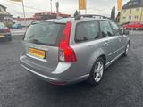 Volvo V50 Kombi 1.6 D Business Edition 2* Hand* - silberne Volvo V50