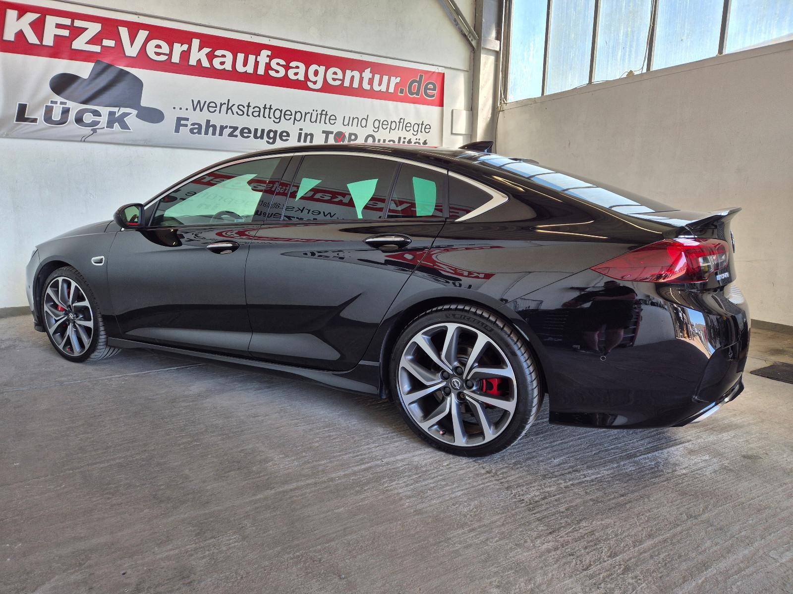 Opel Insignia B Grand Sport GSi 4x4