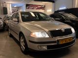 Skoda Octavia 1.9 TDI 77kw Sedan Clima - Skoda: Sedan