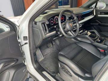 Porsche Cayenne - 5