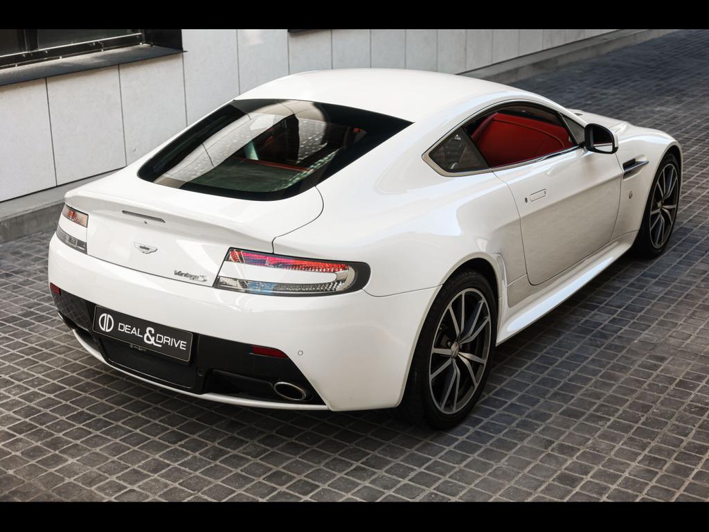 Aston Martin V8 Vantage