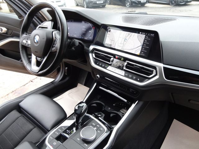 Fahrzeugabbildung BMW 320d Sport Line/1.Hd/Virtual/AHK/Leder Navi/