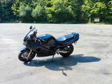 Suzuki RF900R - SUZUKI RF