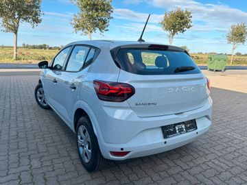 Dacia Sandero SCe 65 Essential