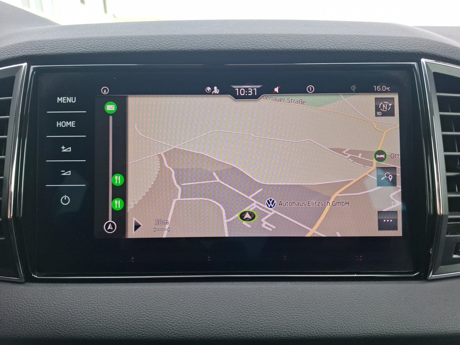 Fahrzeugabbildung SKODA Karoq TDI Tour 4x4 DSG LED AHK Navi GRA RFK SH