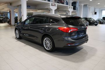 Fahrzeugabbildung Ford Focus Turnier Titanium  LED/Winter-Paket/Navi