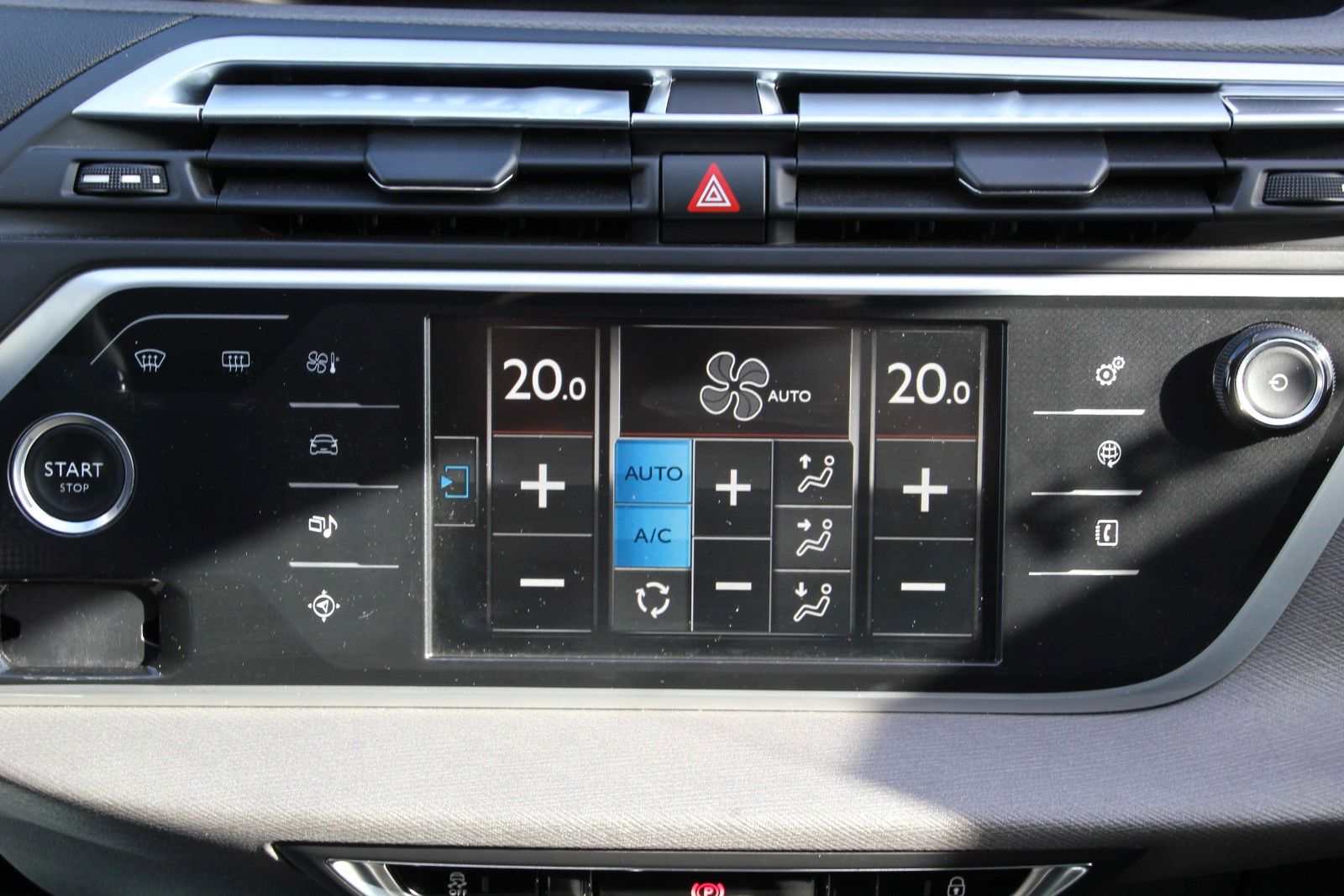 Fahrzeugabbildung Citroën Grand C4 Picasso/Spacetourer Intensive