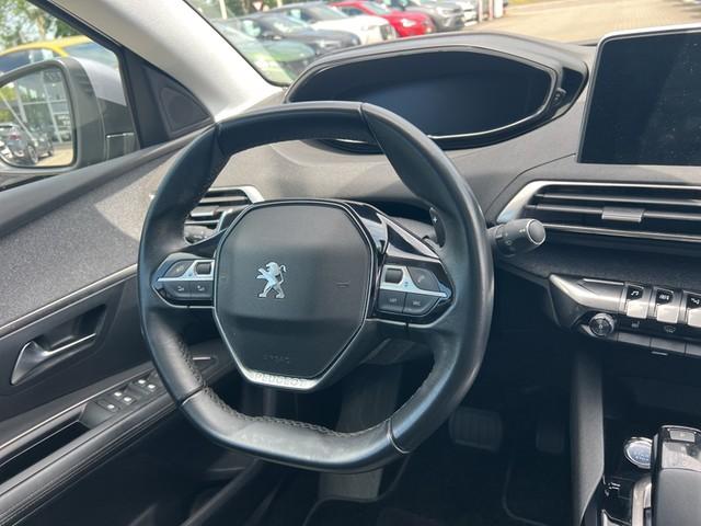 Peugeot 3008 Allure 1.2 PT EAT8 +PANO+NAVI+LED+SHZ+CARPL